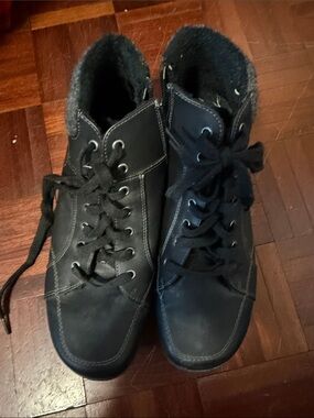 Black Lace-Up Faux Leather Winter Boots